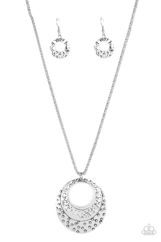 Paparazzi Accessories Texture Trio - Silver Necklace