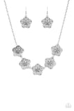 Paparazzi Accessories Garden Groove - Silver Necklace